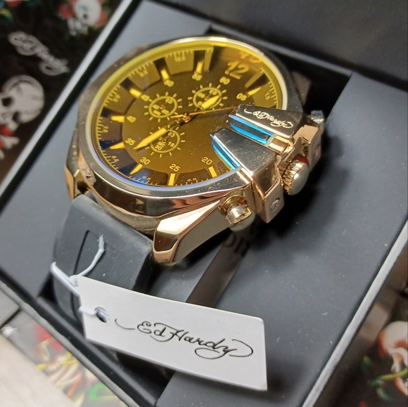 Ed Hardy Men's Wrist Watch - Picture 1 of 4